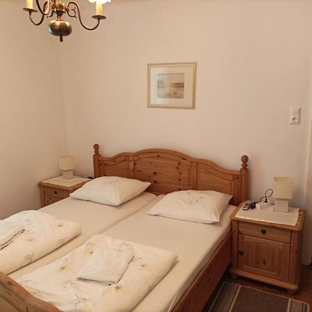 Privatzimmer Deutz Durnstein in der Steiermark Bagian luar foto