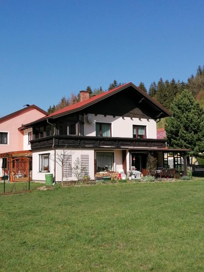 Privatzimmer Deutz Durnstein in der Steiermark Bagian luar foto