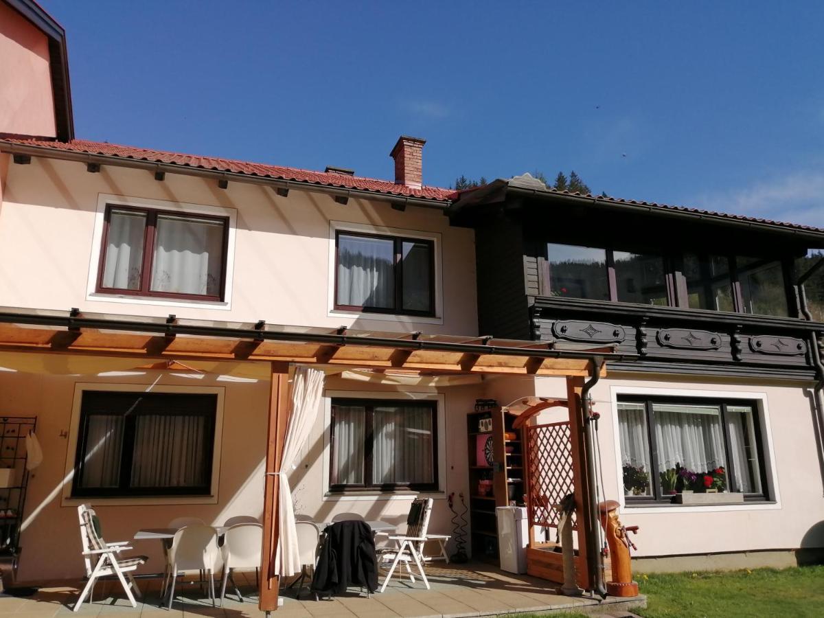 Privatzimmer Deutz Durnstein in der Steiermark Bagian luar foto